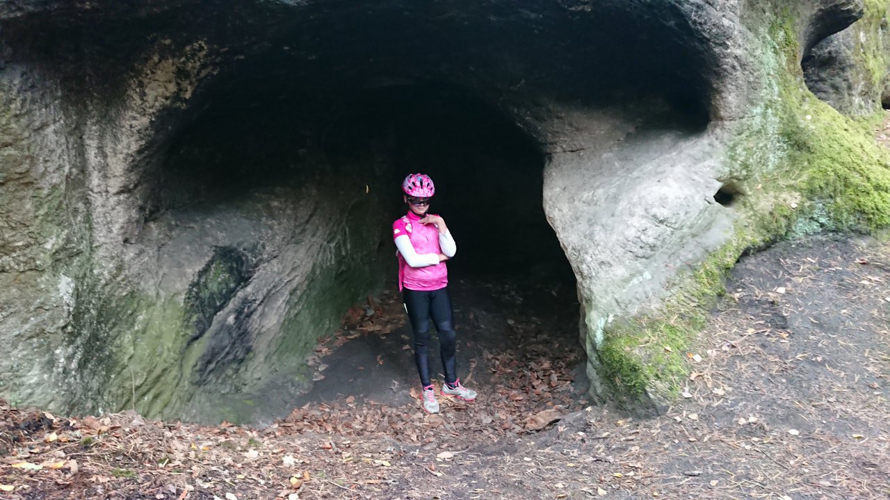 https://www.kempy-chaty.cz/sites/default/files/turistika/15._bikeherat_-_holky_na_kole_1280x720.jpg
