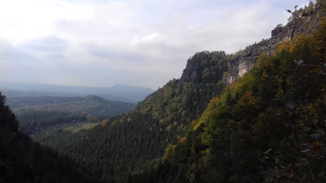 https://www.kempy-chaty.cz/sites/default/files/turistika/ceske_svycarsko_2.jpg
