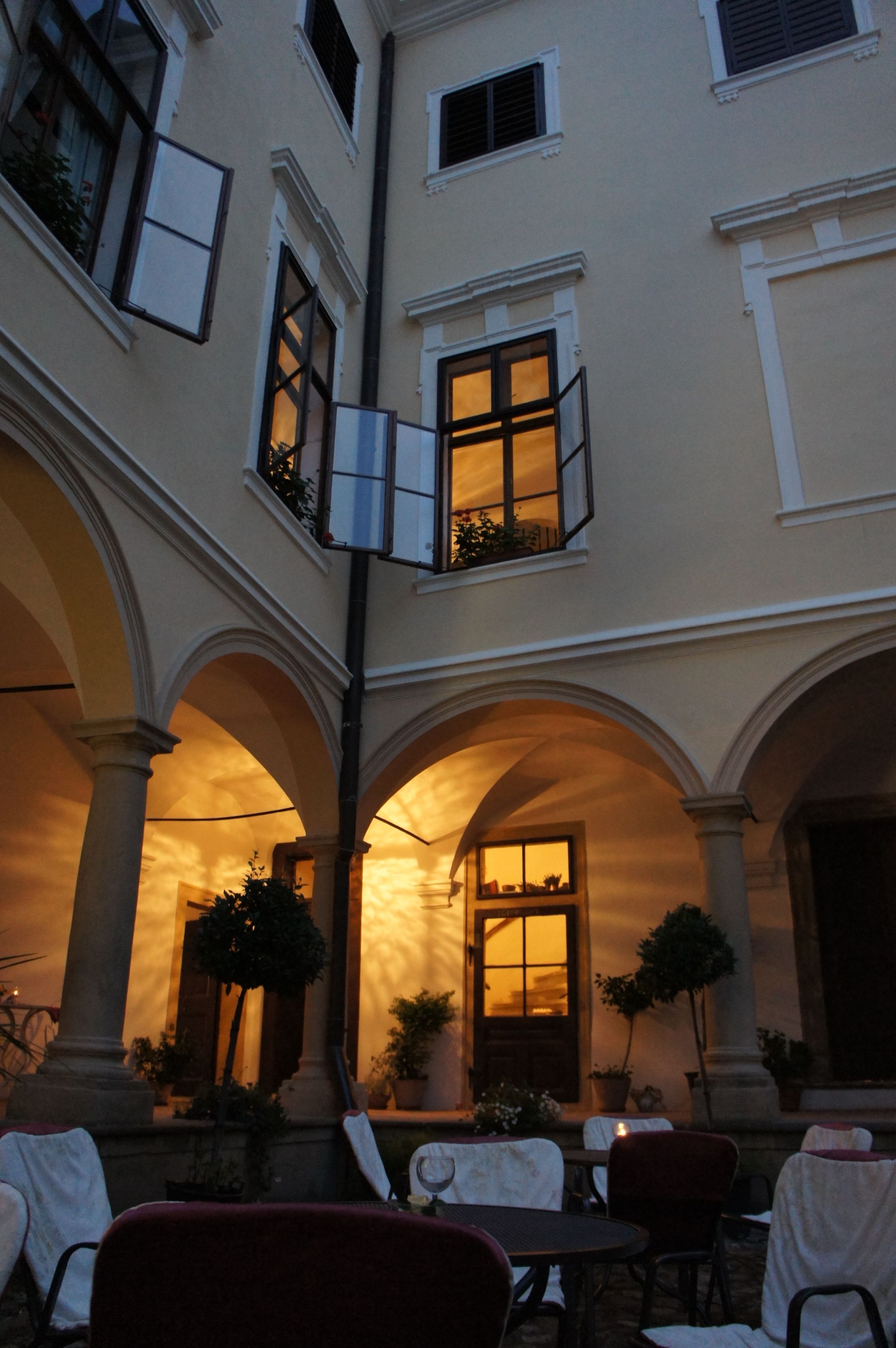https://www.kempy-chaty.cz/sites/default/files/turistika/milotice_zmensene_0.jpg