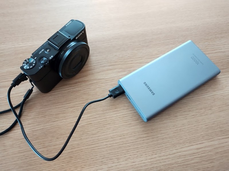 https://www.kempy-chaty.cz/sites/default/files/turistika/powerbanka_-samsung_eb-p3300xj_-_recenze_3.jpg