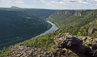 Hotel U Zeleného stromu - turistika u řeky Labe