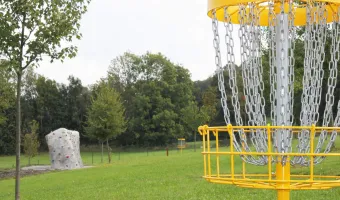 Discgolfové hřiště v resortu Helios - Apartmány U Stezek Lipová-lázně