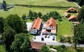 Penzion a restaurace Kamínek - Nové Hrady