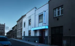 Pension Falconi Kolín - ubytování se snídaní střední Čechy