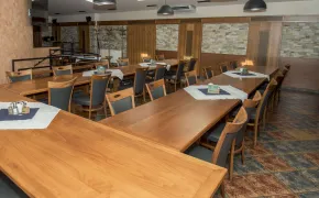 Restaurace a penzion Zelená Žába - ubytování se snídaní Pardubice