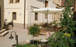 Penzion Černý kůň - ubytování se snídaní Hradec Králové