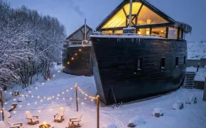 Unikátní domky ve tvaru lodí - Liptovská Mara