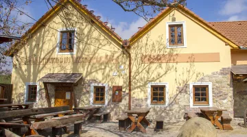 Restaurant & Penzion u Tří Jasanů - Nový Šaldorf, ubytování Jižní Morava