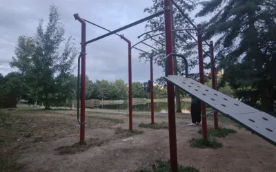 Venkovní hřiště - workout - Šídlovský rybník, Plzeň