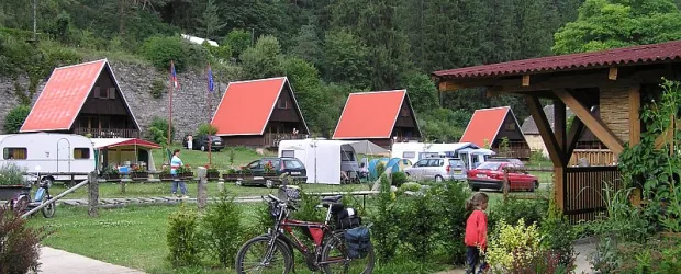 Camp Karolina - chatky